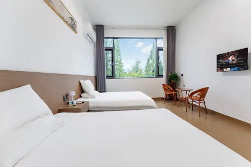 Yunqi Pavilion Chinese Inn