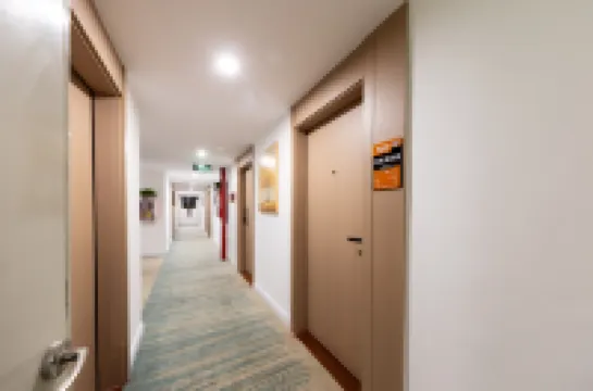 霹氪·PK電競公寓（清遠順盈·城市廣場店）