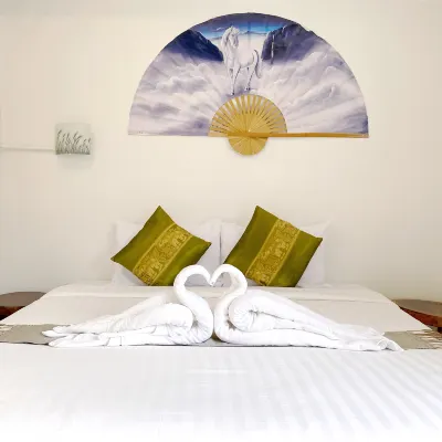 Remember @ Phuket Town Hostel Các khách sạn gần Trung tâm mua sắm Robinson Ocean Phuket