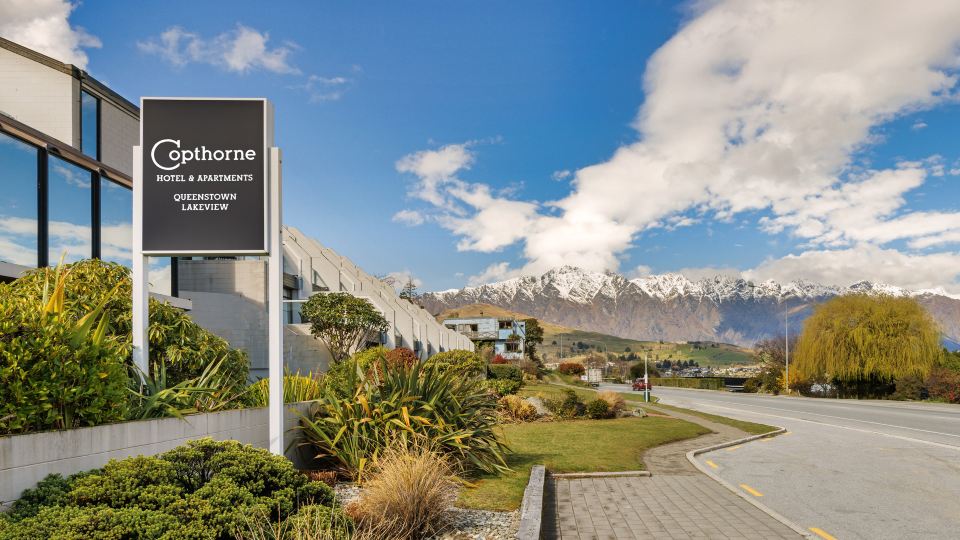 Copthorne Hotel and Apartments Queenstown Lakeview