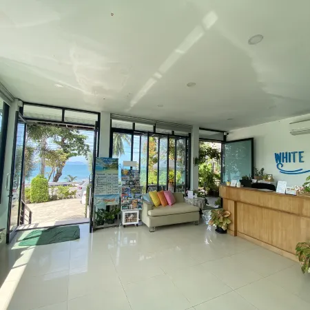 White Sand Halal House Krabi Отели рядом с достопримечательностью «Кафе с тайской кухней»