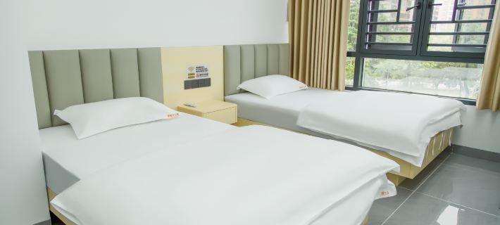 Xin Nanyue Apartment (Luhe Linrun Times Center) Hotels in Luhe