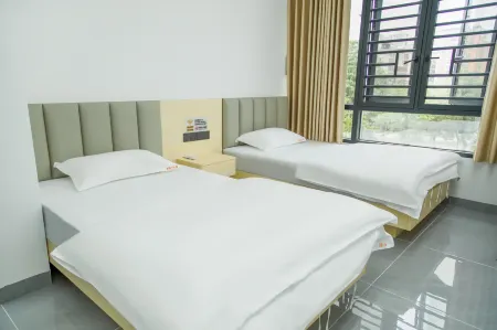 Xinnanyue Apartment Отели в г. Лухэ