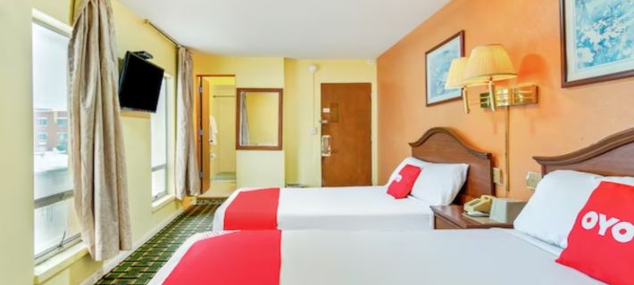 OYO Hotel Downtown Peoria I-74 Hotels in Peoria