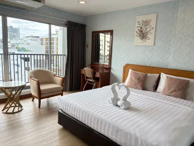 OYO 75446 Travis Inthamara 49 Hotels in Bangkok