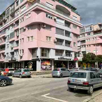 Apartments FANTASY with Free Parking Hotel Exterior