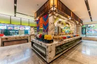 Guangdong Cave Yao Bath Cultural Tourism Resort Hotel