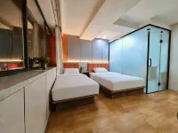 Baolai Hotel (Lanzhou Railway Station Subway Station)