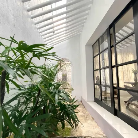 The Colombo House