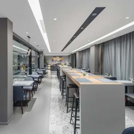 Homeinn Selected Hotel (Jiangyin Ba Bai Ban Renmin East Road)