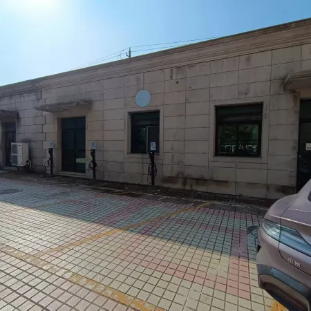 Madison Hotel Danyang Baicheng Railway Station
