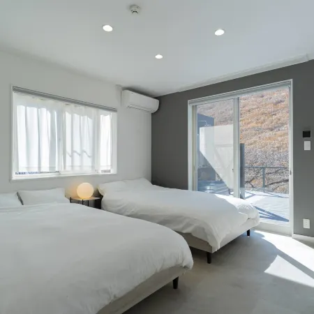 A private rental accommodation with a glass-walled sauna, COCO VILLA Mt. Omuro