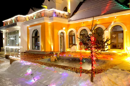 Yabuli Yousuoju Wenquan Villa - piscina