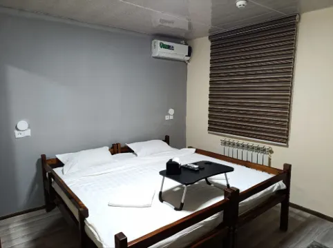 Caravan Hostel