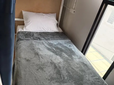 เตียงในห้อง R (รวมชายหญิง)