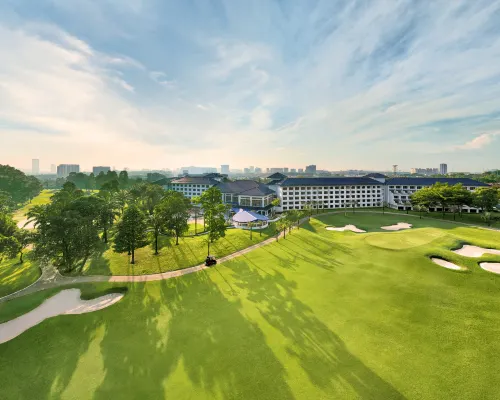 Hilton Shah Alam Glenmarie Hotels near Evolve Concept Mall