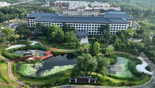 Luoyang Peony City Tangyuan Culture Hotel (High-speed Rail Longmen Station Branch) - 5-نجوم