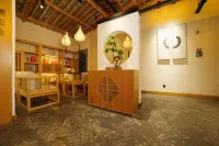 G Joyful · Meet Hotel (Nanping Pedestrian Street Jinma Biji Fang)
