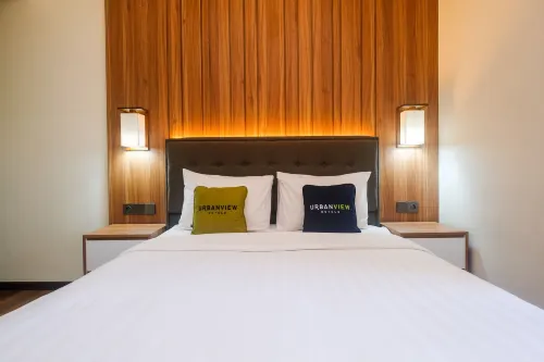 Urbanview Hotel Nardis Living Near UMY