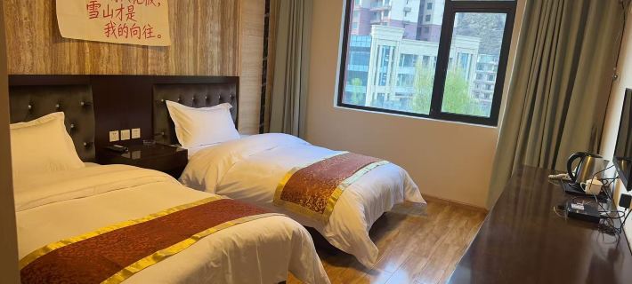 Heishui Shengfeng Hotel Hotels in Heishui