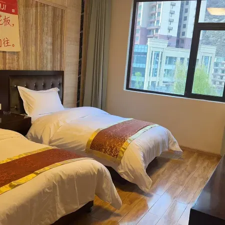Heishui Shengfeng Hotel