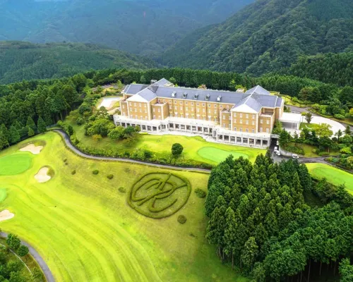 Yugashima Golf Club & Hotel Resort Hotel di Izu