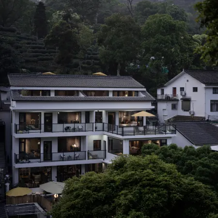 Mojian Wild Luxury Hot Spring Villa