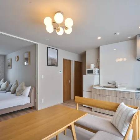 Niseko Town Retreat AMBER Отели рядом с достопримечательностью «Железнодорожная станция Куттян»