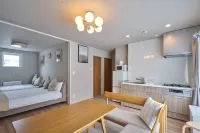 Niseko Town Retreat AMBER Hotels near محطة كوتشان