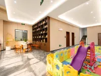 The Smart King Ji Hotel（Kunming Changshui International Airport Store） - familiares