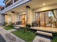 Sinta Nusa Villa Hotels near Dalem Ped Temple