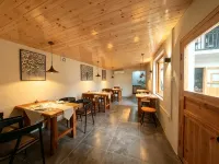 Muzi's Courtyard (Two Rivers & Four Lakes East-West Alley Branch) - Desayuno
