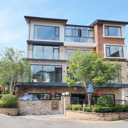 Junyushanshe Homestay in Wuyishan City. Отели рядом с достопримечательностью «Wuyishan Municipal Hospital»