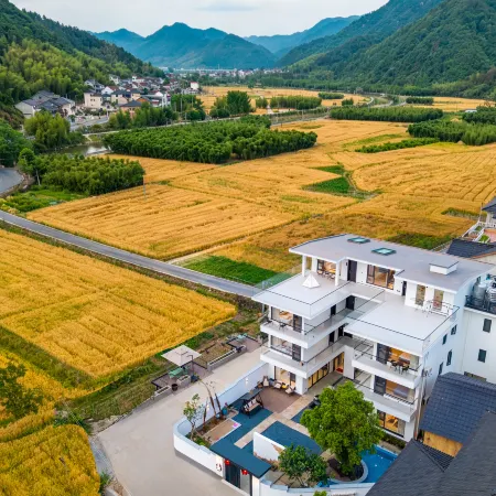 Tonglu Qimu Qiushan · Pet-friendly Villa Stream Tracing Boutique Stay (OMG Heartbeat Park)