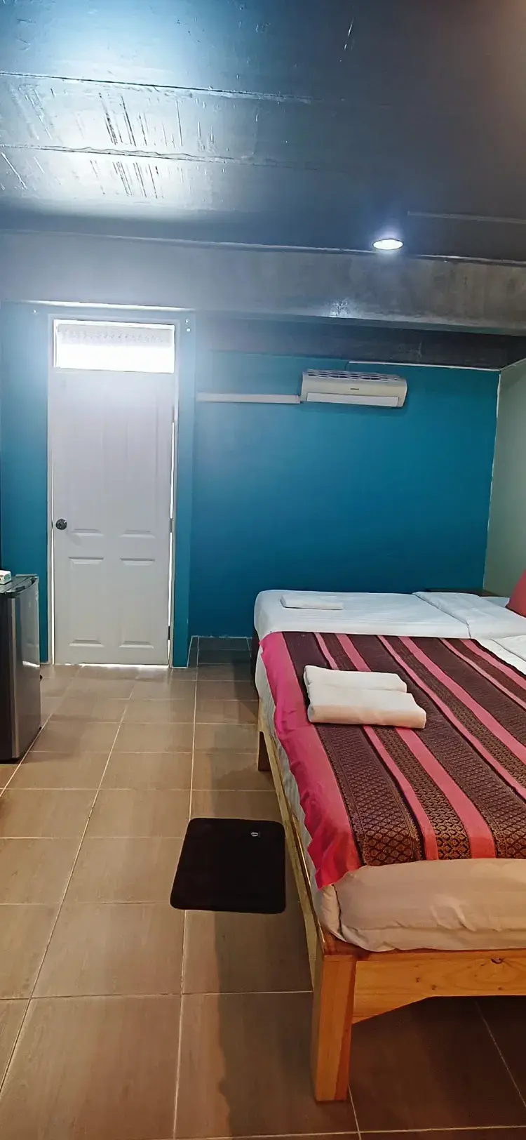 ห้องพักสำหรับสามท่าน พร้อมห้องน้ำส่วนตัว