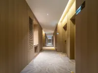 Shangdong Light Luxury Hotel (Xinbai Helan Center)
