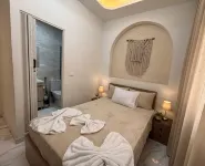 Maravia Hotel