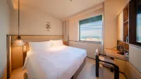 Qingdao Zhanqiao Yours Hotel Design Hotels