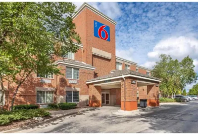 Motel 6 Milwaukee Brookfield, WI Hotel di 