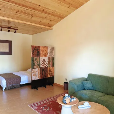Yunduo Gacha · Gentle Wellness Care Mongolian-Style Herbal Bath Themed Homestay