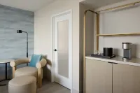 Toronto Airport Marriott Hotel - 4-Star