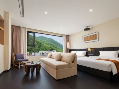 Lanshan Bieyuan Homestay (Mangshan Grand Canyon Rafting)