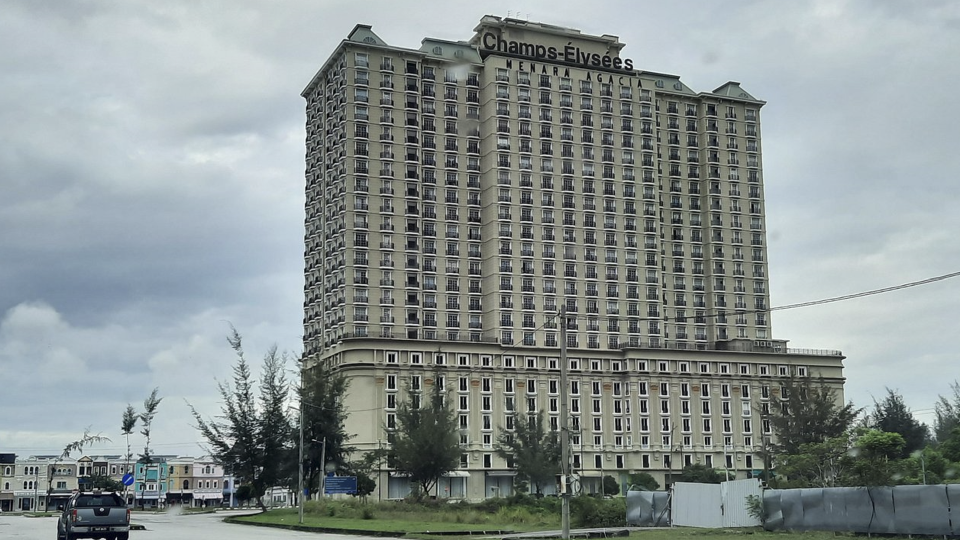 Champs Elysees Homestay by Landmark @ Kampar