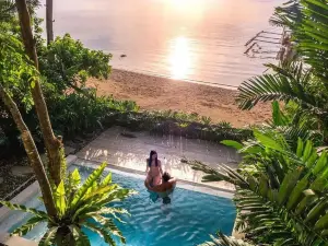 Frangipani El Nido