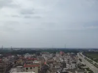 Huanxi Yashe Hotel (Zhanjiang Huguangyan Guangdong Ocean University) - Mountain View