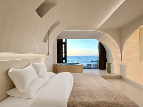 Island Time Private Hot Spring Scenic Apartment (Hongtawan Luogjia Temple) - Sea View