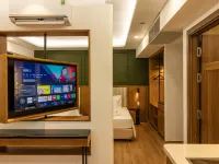 MAREVA KHEM BEACH HOTEL - Free Beach Shuttle Hotel dekat Pantai Sao