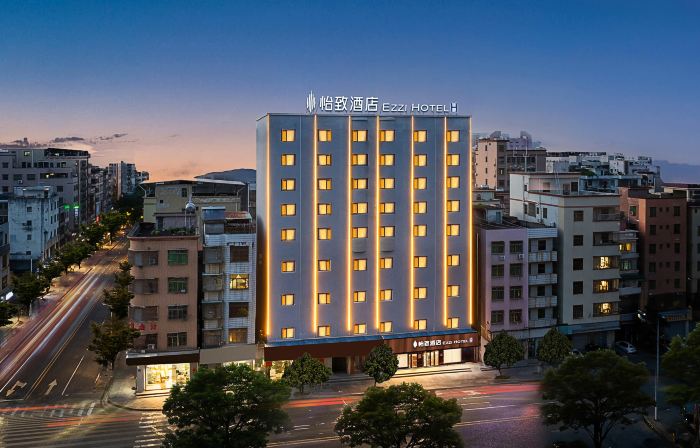 EZZI HOTEL