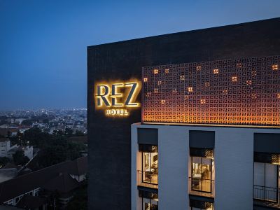 REZ Hotel Semarang