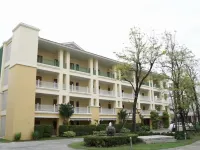 Palette The One Residence Hotel Hotels near BTS-Bangna